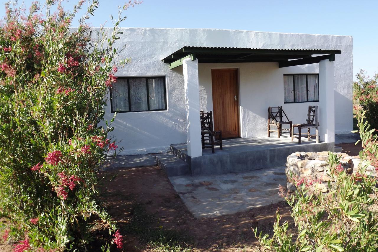 Verbe Farm Accommodation Kamieskroon Esterno foto