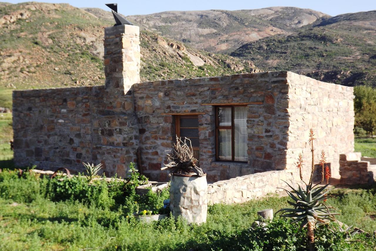 Verbe Farm Accommodation Kamieskroon Esterno foto