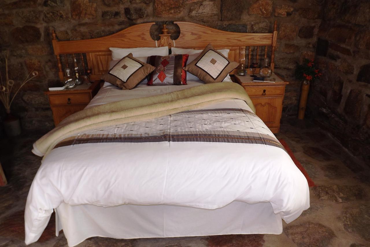 Verbe Farm Accommodation Kamieskroon Esterno foto