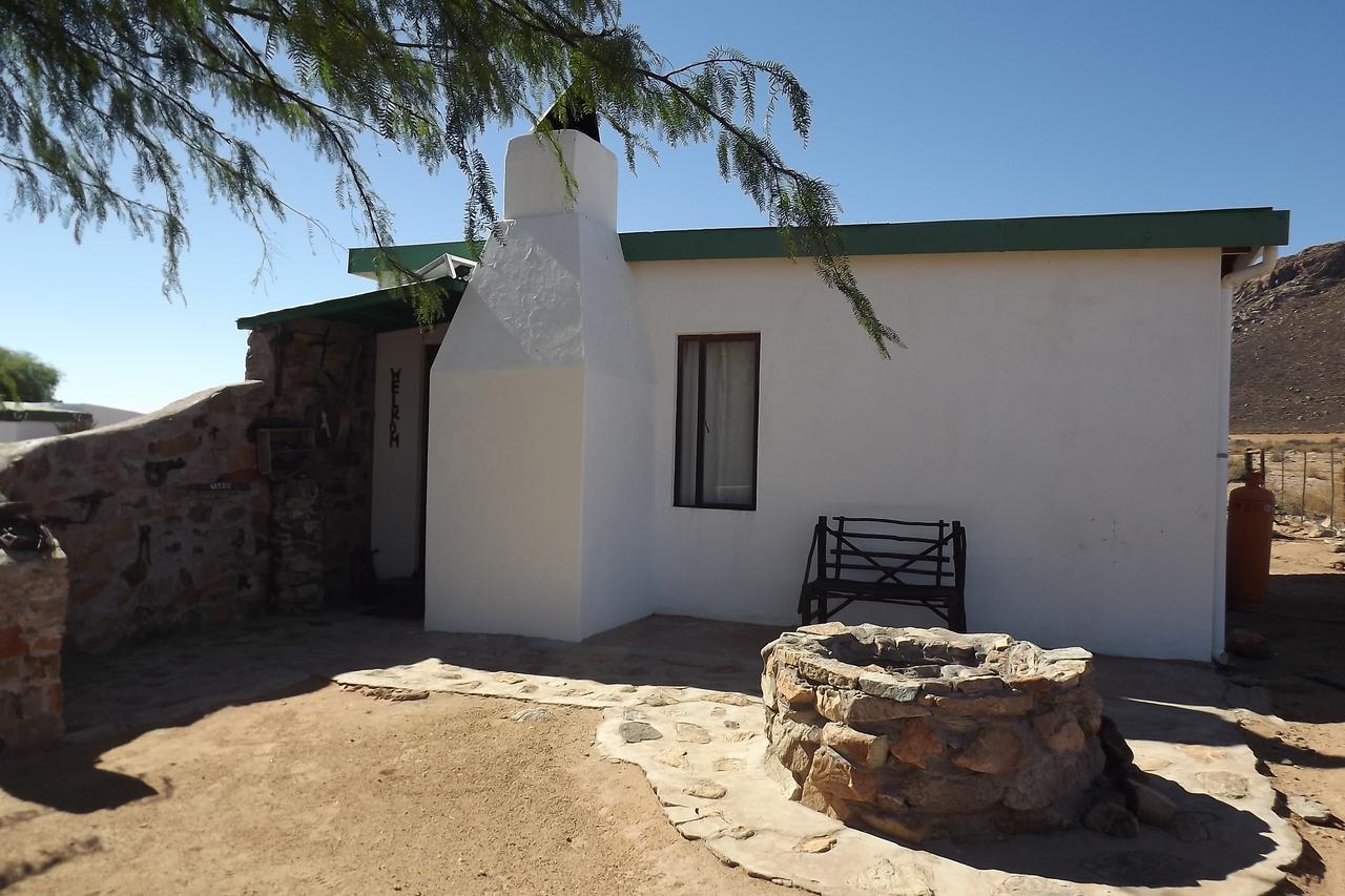 Verbe Farm Accommodation Kamieskroon Esterno foto