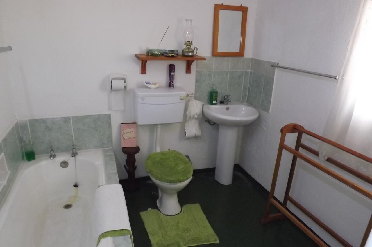 Verbe Farm Accommodation Kamieskroon Esterno foto