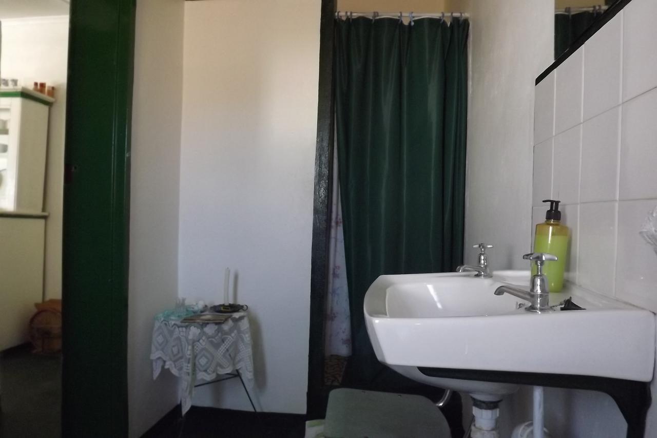 Verbe Farm Accommodation Kamieskroon Esterno foto