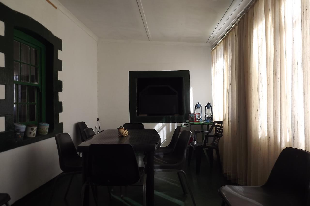 Verbe Farm Accommodation Kamieskroon Esterno foto